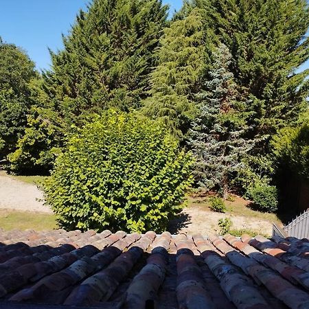 Appartement Dans Village Calme A 5 Min Des Lacs Mathaux Exterior photo